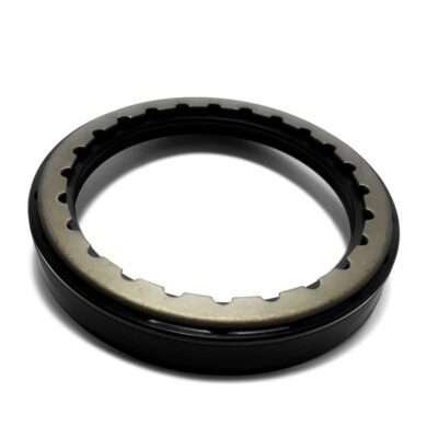 VOLVO Front Wheel Hub Seal  1587792